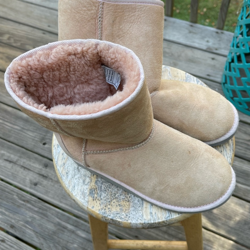 UGG boots 6Y